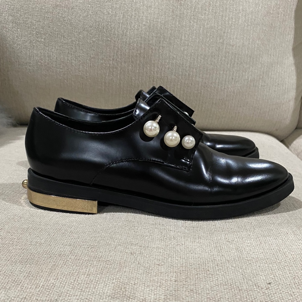 derby shoe with pearl and crystaI - Picture 6 of 12